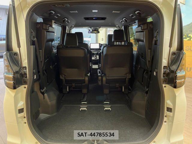 Toyota VOXY HYBRID 2022-04 8882926-9