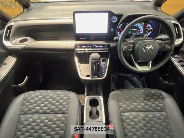 Toyota VOXY HYBRID 2022-04 8882926-1