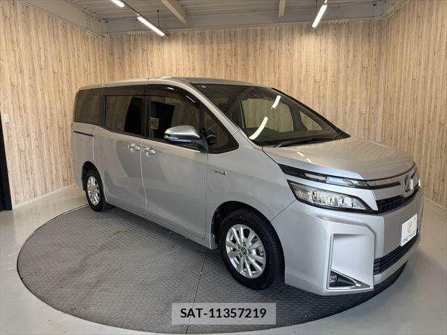 Toyota VOXY HYBRID 2018-10 8882939-17