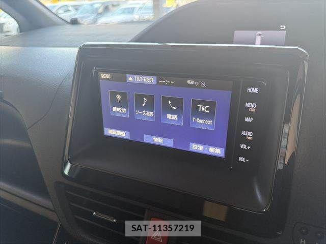 Toyota VOXY HYBRID 2018-10 8882939-4