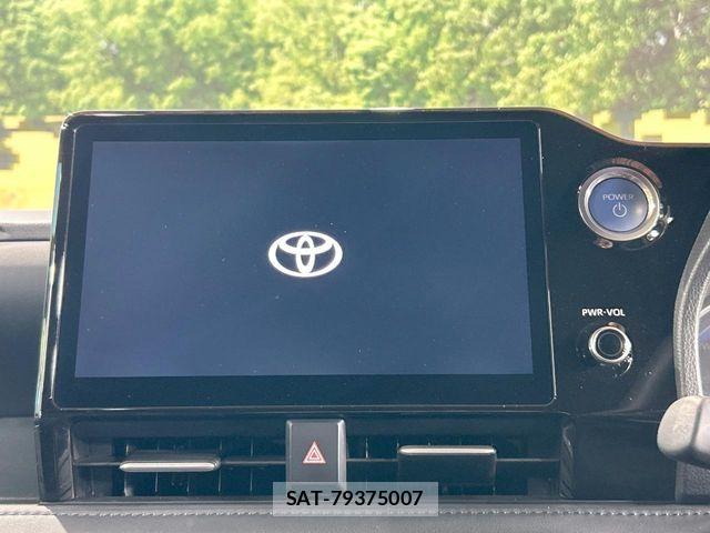 Toyota VOXY HYBRID 2023-07 8882921-3