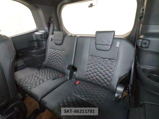 Toyota VOXY HYBRID 2024-08 8882918-10