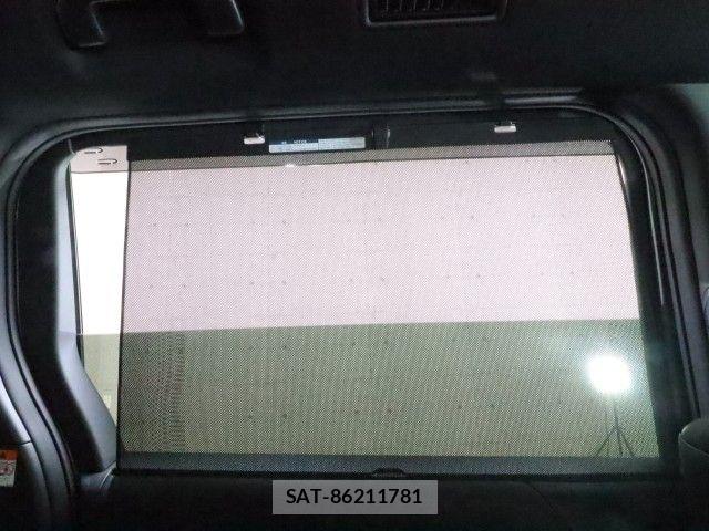 Toyota VOXY HYBRID 2024-08 8882918-4