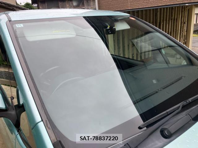 Toyota VOXY HYBRID 2014-11 8882949-4