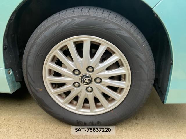 Toyota VOXY HYBRID 2014-11 8882949-6