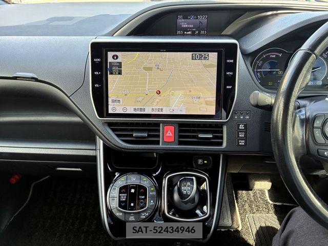 Toyota VOXY HYBRID 2018-09 8882940-17