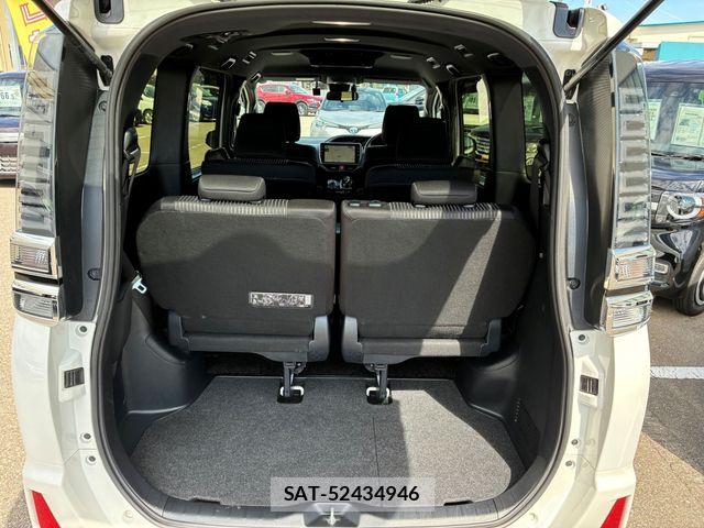 Toyota VOXY HYBRID 2018-09 8882940-25