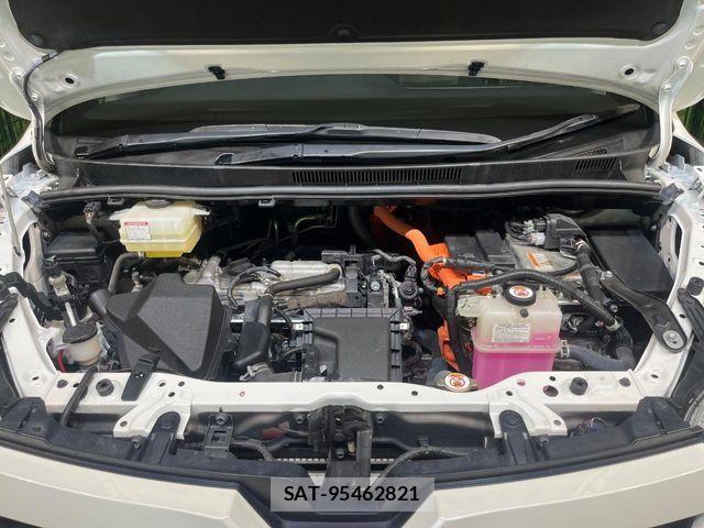 Toyota VOXY HYBRID 2020-03 8882933-18