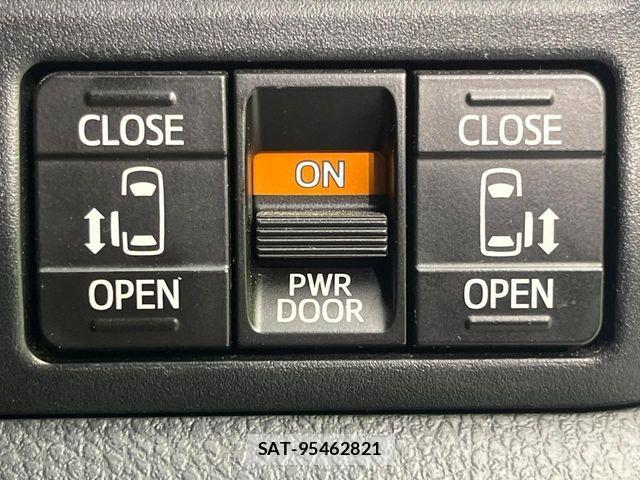 Toyota VOXY HYBRID 2020-03 8882933-2