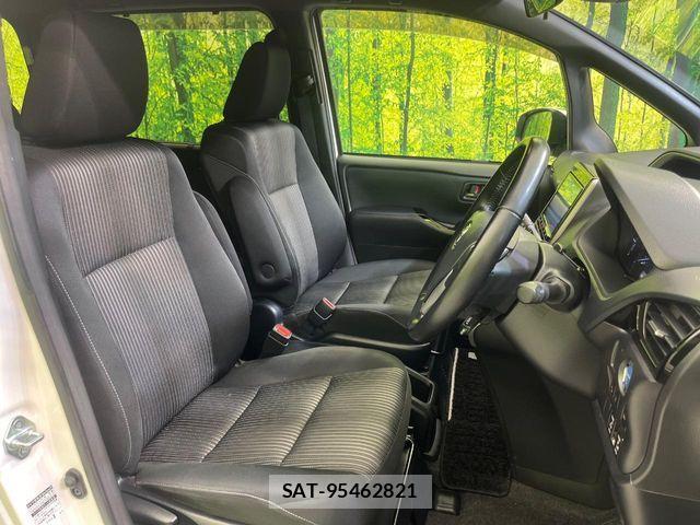 Toyota VOXY HYBRID 2020-03 8882933-7