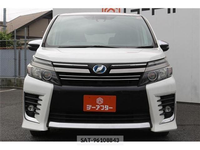 Toyota VOXY HYBRID 2016-09 8882942-1