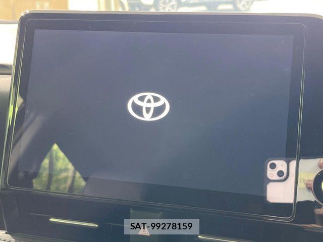 Toyota VOXY HYBRID 2024-06 8882919-3