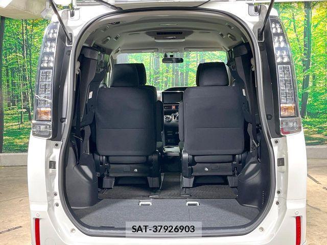 Toyota VOXY HYBRID 2015-09 8882943-13