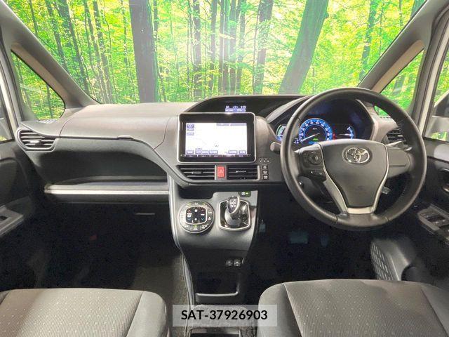 Toyota VOXY HYBRID 2015-09 8882943-1