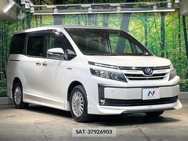 Toyota VOXY HYBRID 2015-09 8882943-19