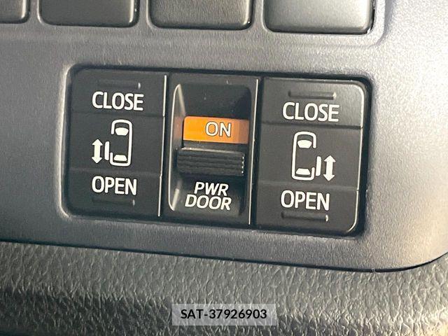 Toyota VOXY HYBRID 2015-09 8882943-5