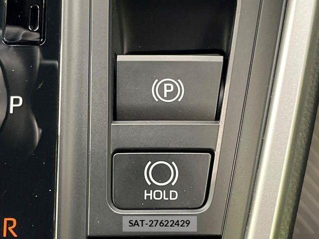Toyota VOXY HYBRID 2023-11 8882931-6