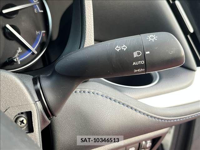 Toyota VOXY HYBRID 2024-07 8882927-13