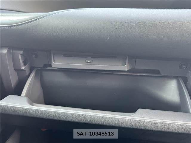 Toyota VOXY HYBRID 2024-07 8882927-21