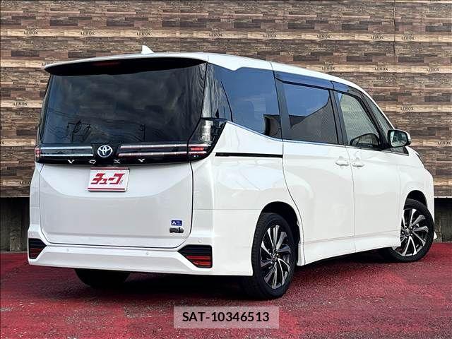 Toyota VOXY HYBRID 2024-07 8882927-4