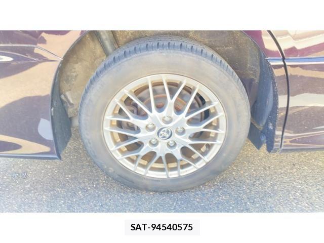 Toyota VOXY HYBRID 2016-05 8882947-25