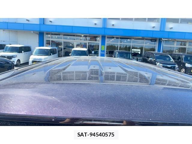 Toyota VOXY HYBRID 2016-05 8882947-4
