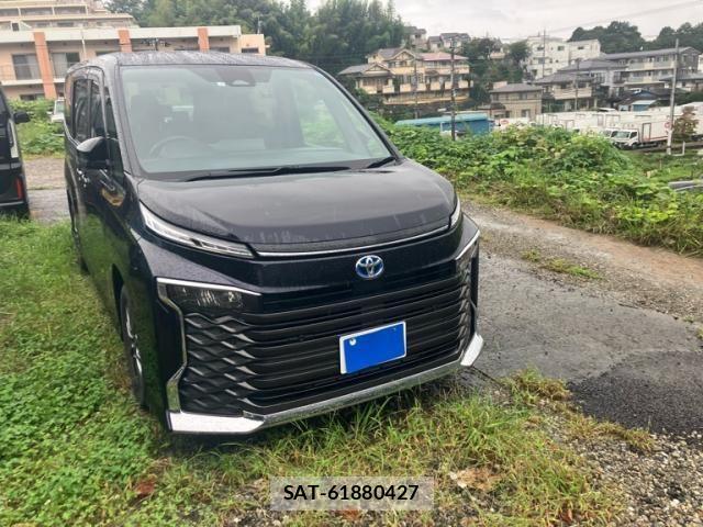 Toyota VOXY HYBRID 2023-04 8882934-0
