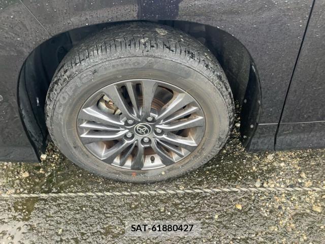 Toyota VOXY HYBRID 2023-04 8882934-5