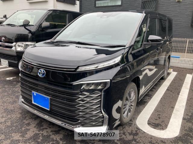 Toyota VOXY HYBRID 2023-05 8882930-1