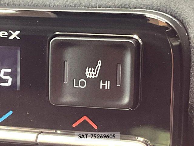 Toyota VOXY HYBRID 2026-08 8882913-7