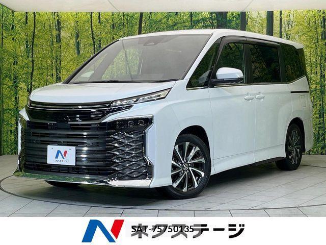 Toyota VOXY HYBRID 2025-11 8882915-0