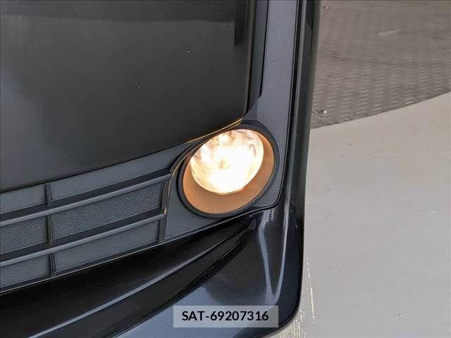 Toyota VOXY HYBRID 2015-03 8882944-14