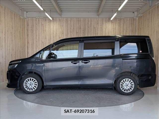 Toyota VOXY HYBRID 2015-03 8882944-22