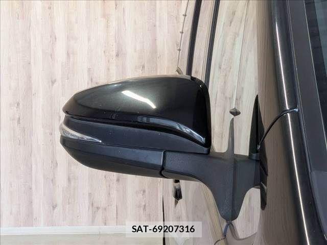 Toyota VOXY HYBRID 2015-03 8882944-28