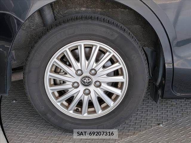 Toyota VOXY HYBRID 2015-03 8882944-29