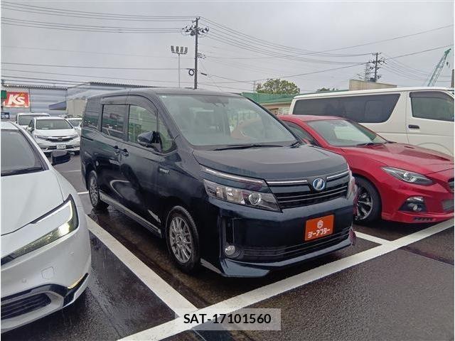 Toyota VOXY HYBRID 2016-02 8882946-0