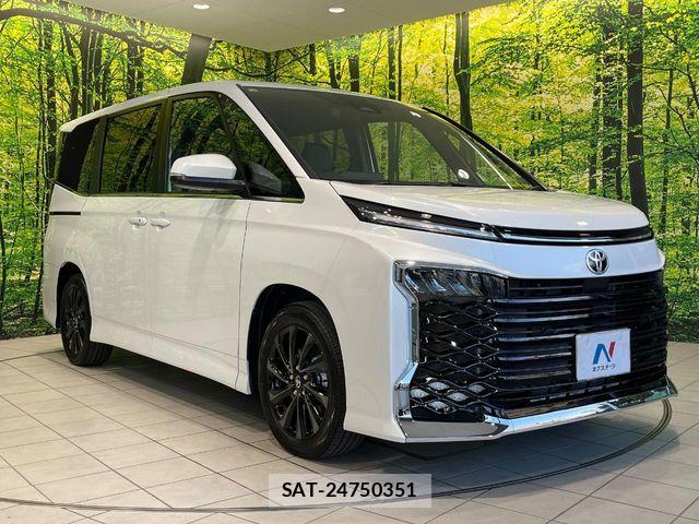Toyota VOXY HYBRID 2026-09 8882914-16