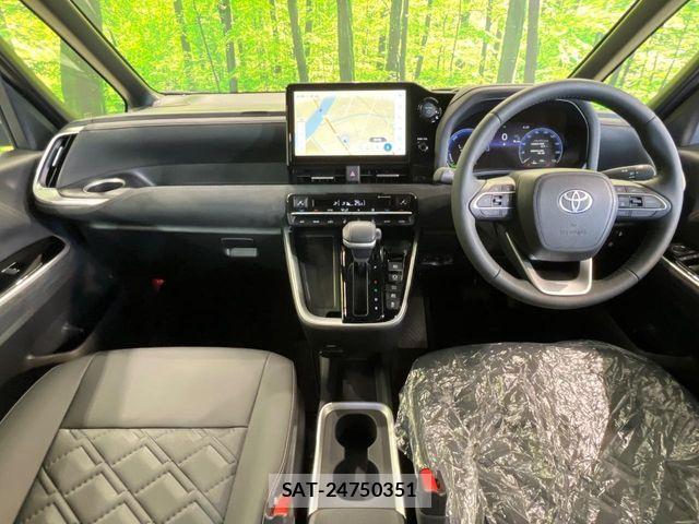 Toyota VOXY HYBRID 2026-09 8882914-1