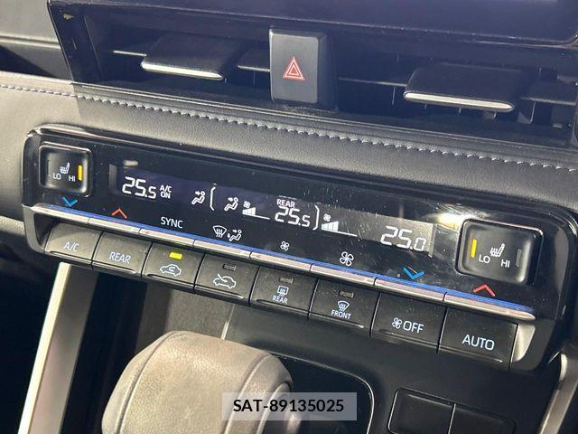 Toyota VOXY HYBRID 2023-02 8884593-3