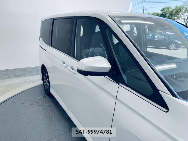 Toyota VOXY HYBRID 2026-07 8884584-9