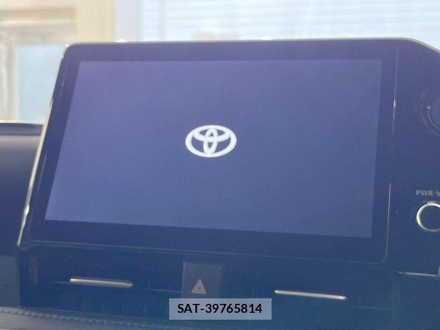 Toyota VOXY HYBRID 2023-11 8884592-2