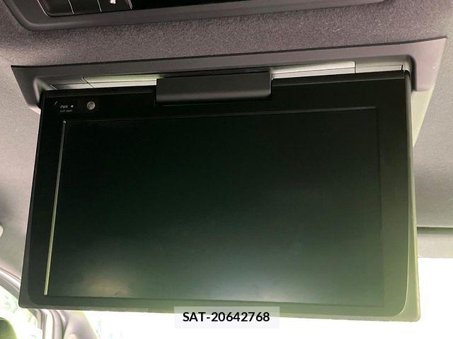 Toyota VOXY HYBRID 2021-06 8884596-1