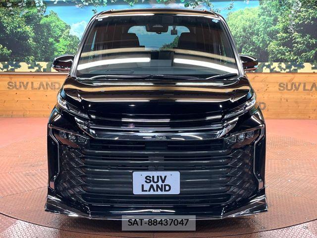 Toyota VOXY HYBRID 2022-06 8884586-15