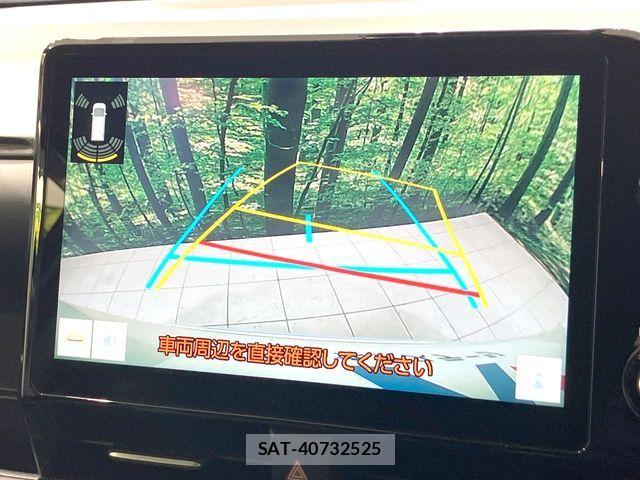 Toyota VOXY HYBRID 2023-08 8884594-3