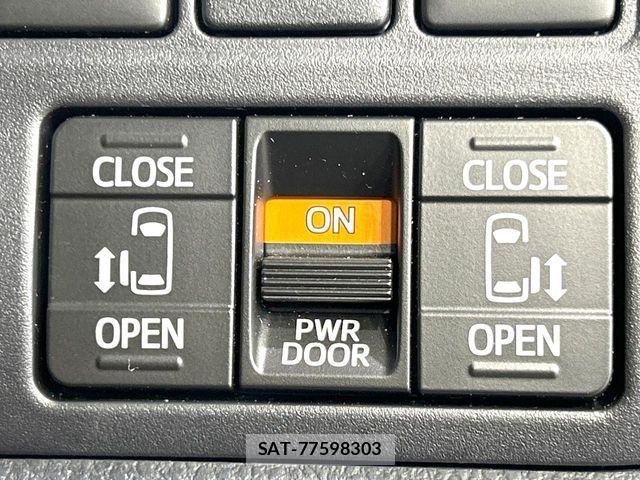 Toyota VOXY HYBRID 2018-01 8884598-4