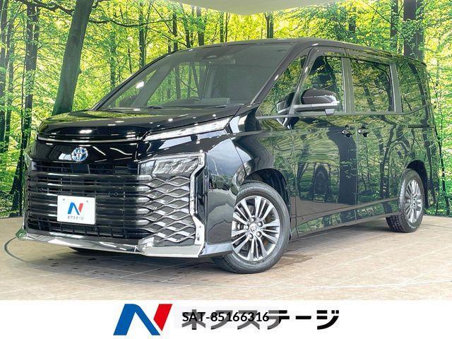 Toyota VOXY HYBRID 2023-08 8884595-0
