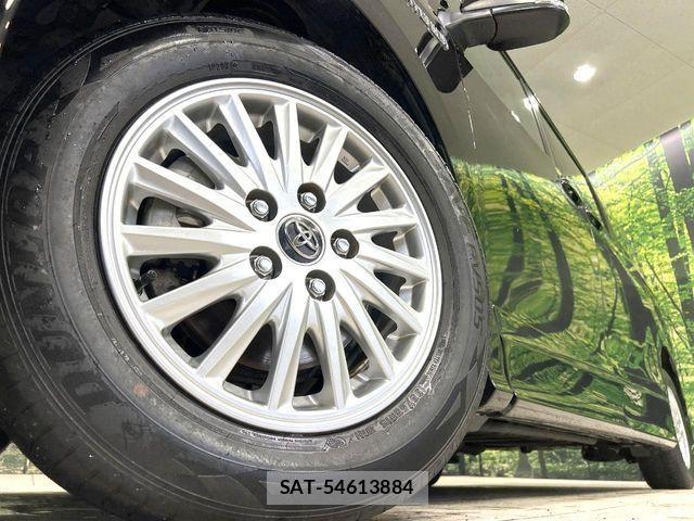 Toyota VOXY HYBRID 2015-10 8884600-14