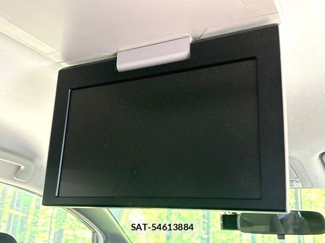 Toyota VOXY HYBRID 2015-10 8884600-2