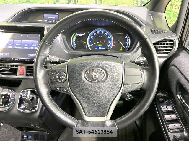 Toyota VOXY HYBRID 2015-10 8884600-8