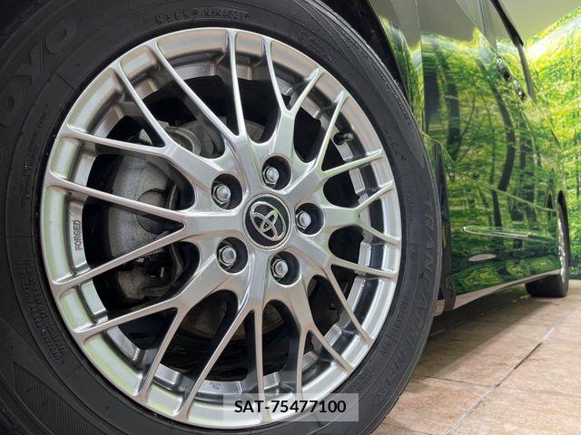 Toyota VOXY HYBRID 2018-09 8884597-15